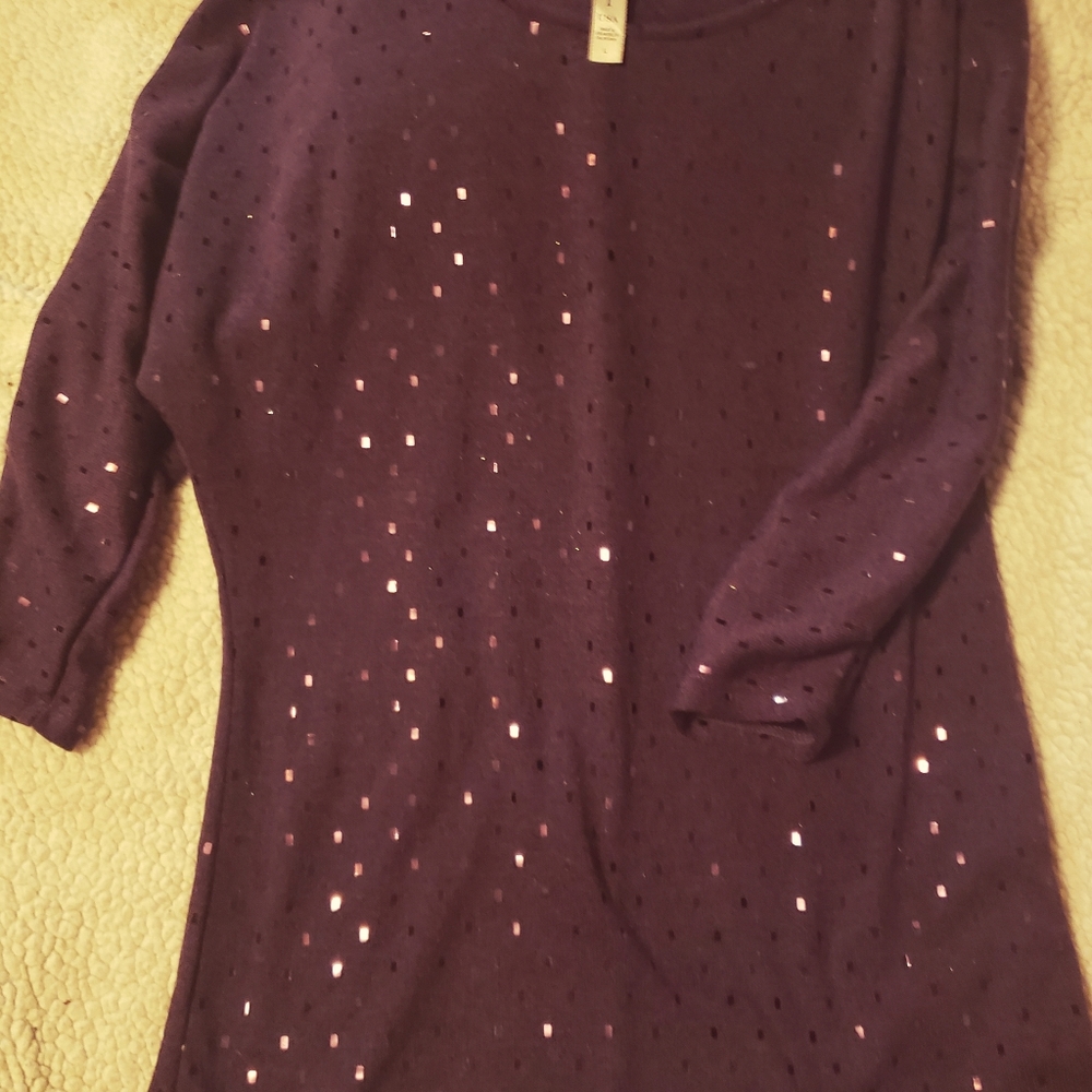 Shirt - Picture 4 of 4